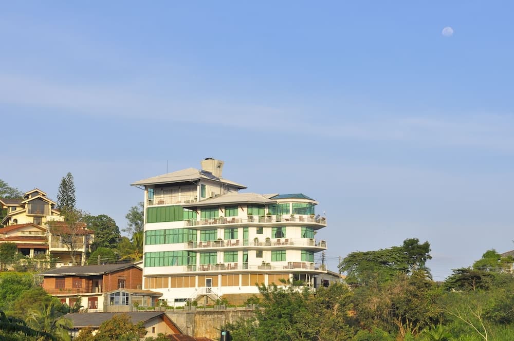 Amaara Sky main