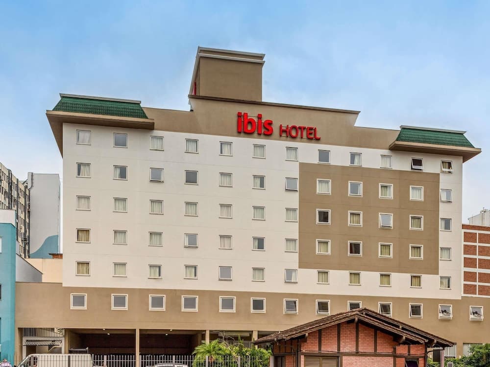 Ibis Blumenau main