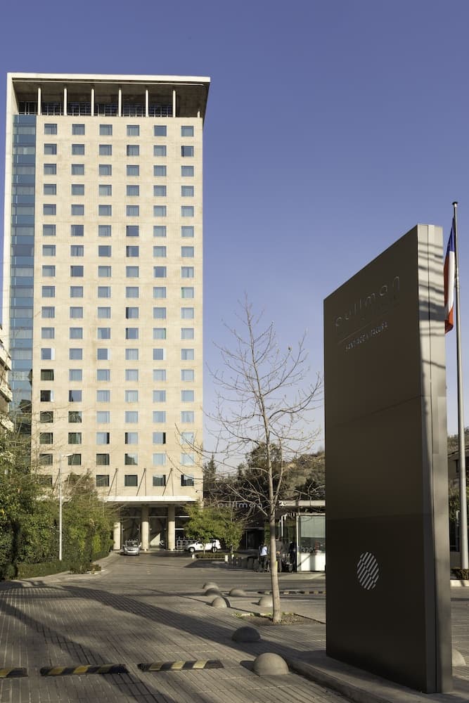 Pullman Santiago Vitacura main