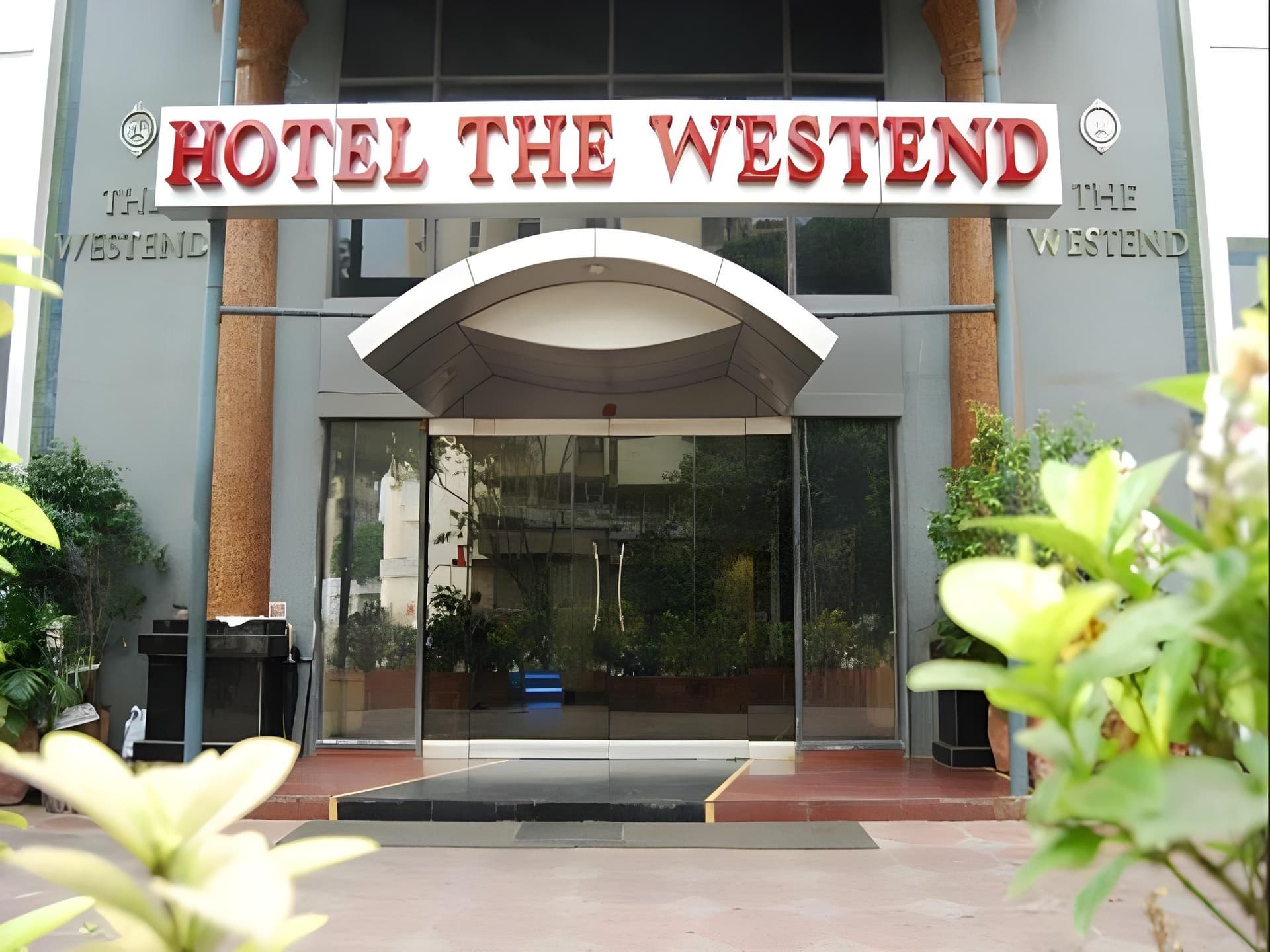 Hotel Westend main