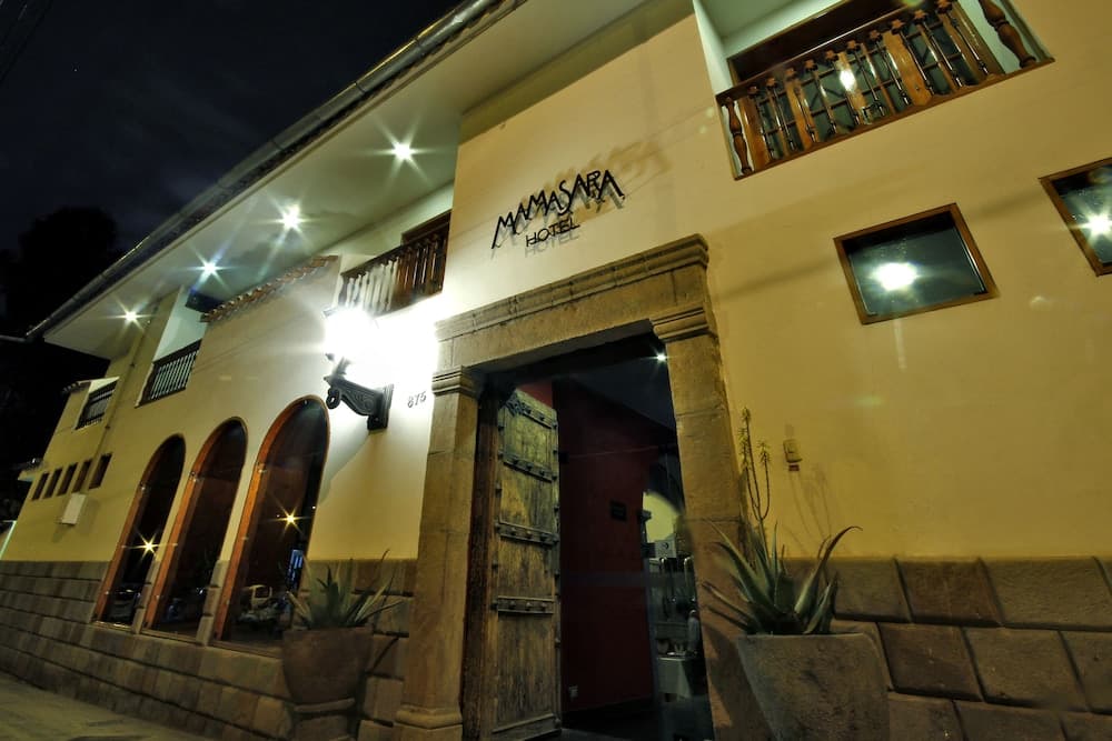 MamaSara Hotel main
