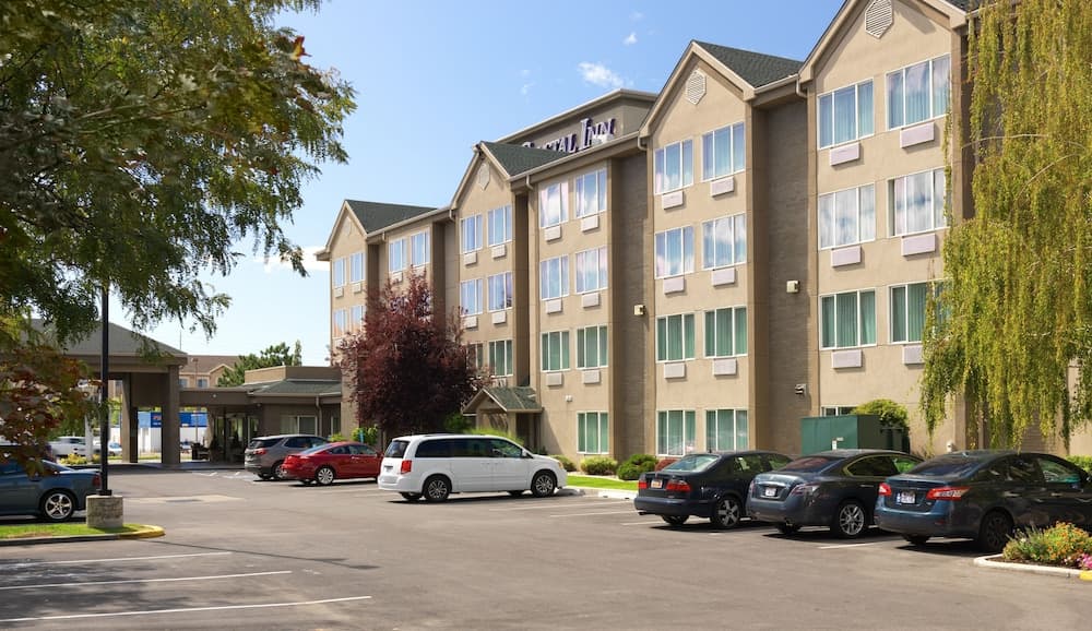 Crystal Inn Hotel & Suites