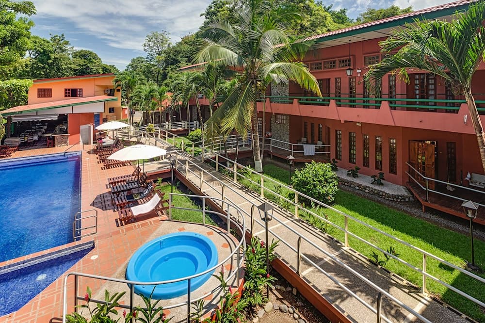Hotel Playa Bejuco main