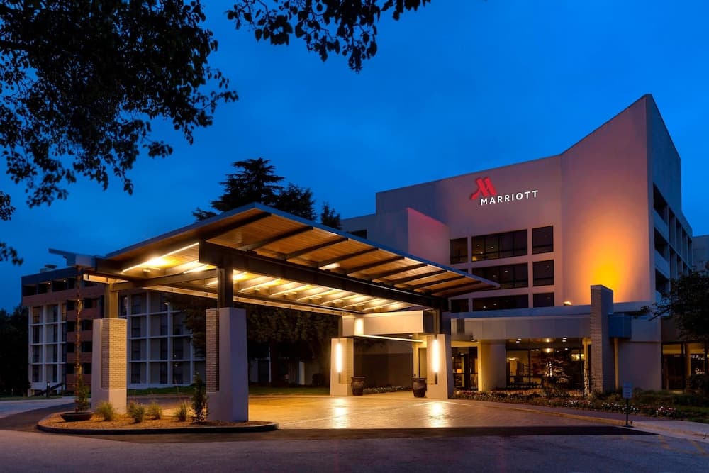 Marriott Greensboro Airport main