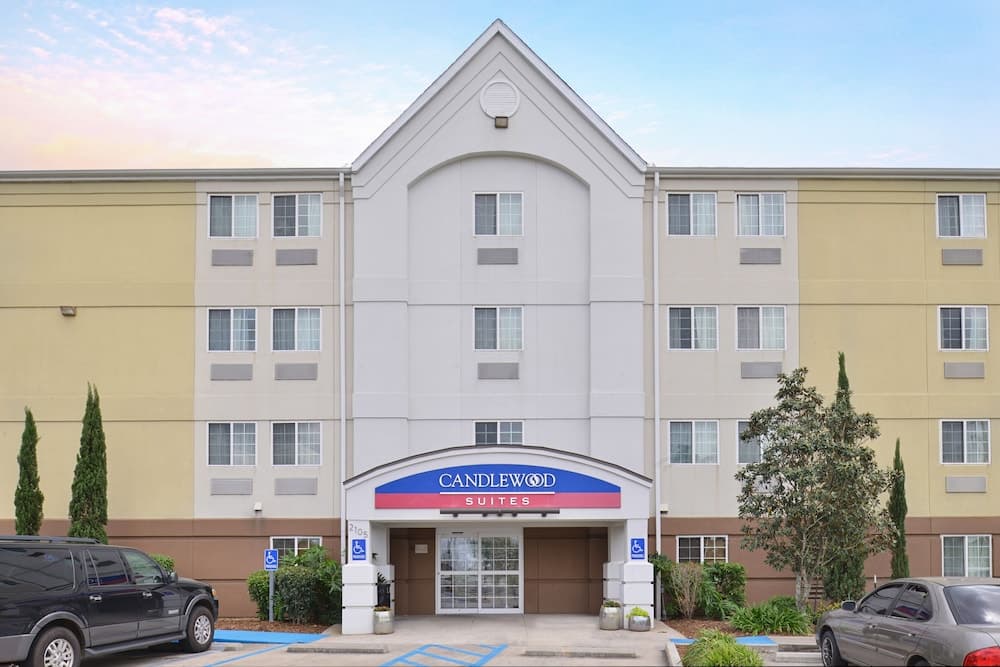 Candlewood Suites Lafayette main
