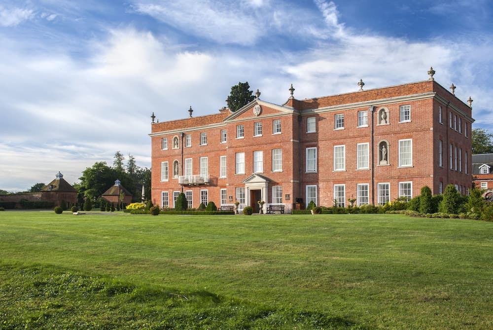 Four Seasons Hampshire main