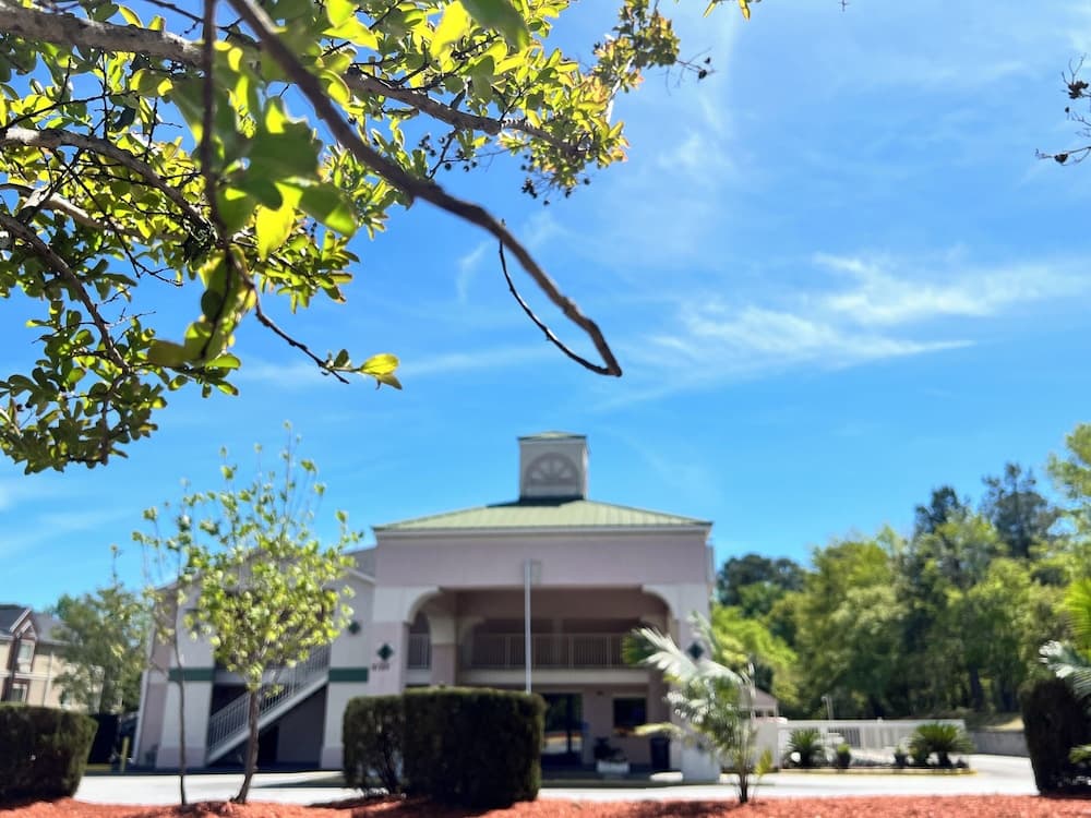 Country Hearth Inn & Suites - Augusta main