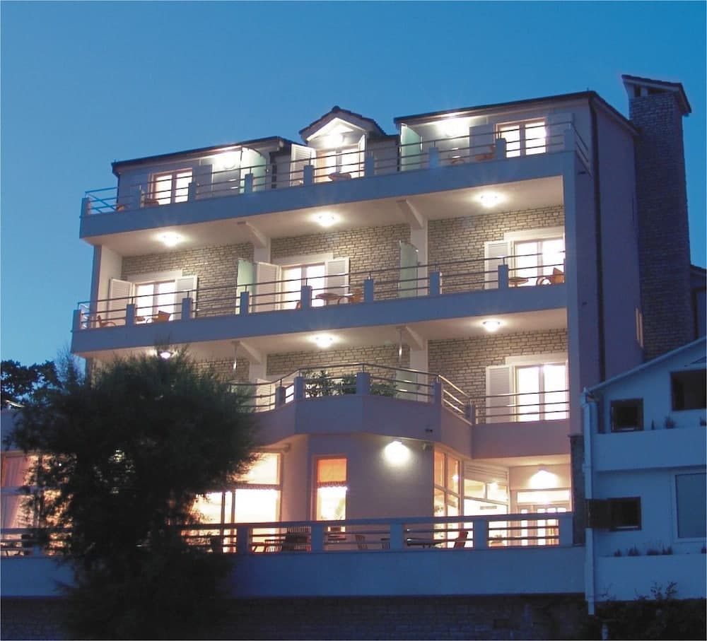 Hotel Sunce main