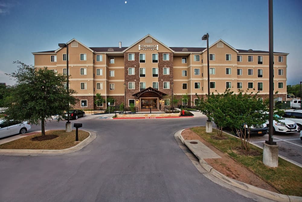 Staybridge Suites Austin South Interstate Hwy 35 main
