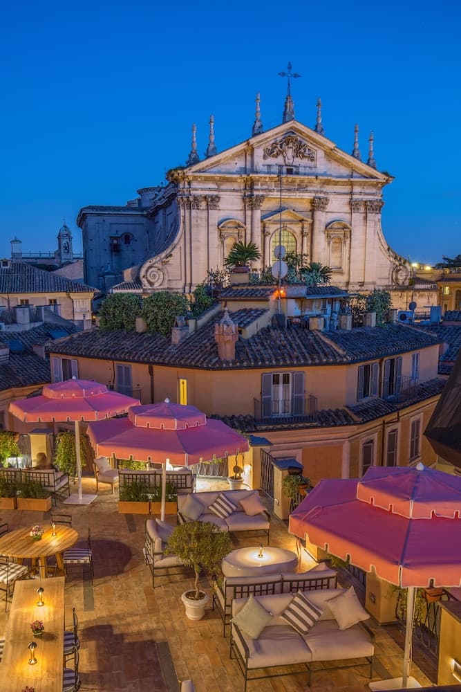 9 Hotel Cesari