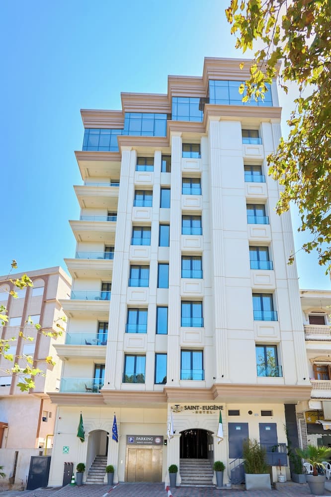Hotel Saint Eugene main