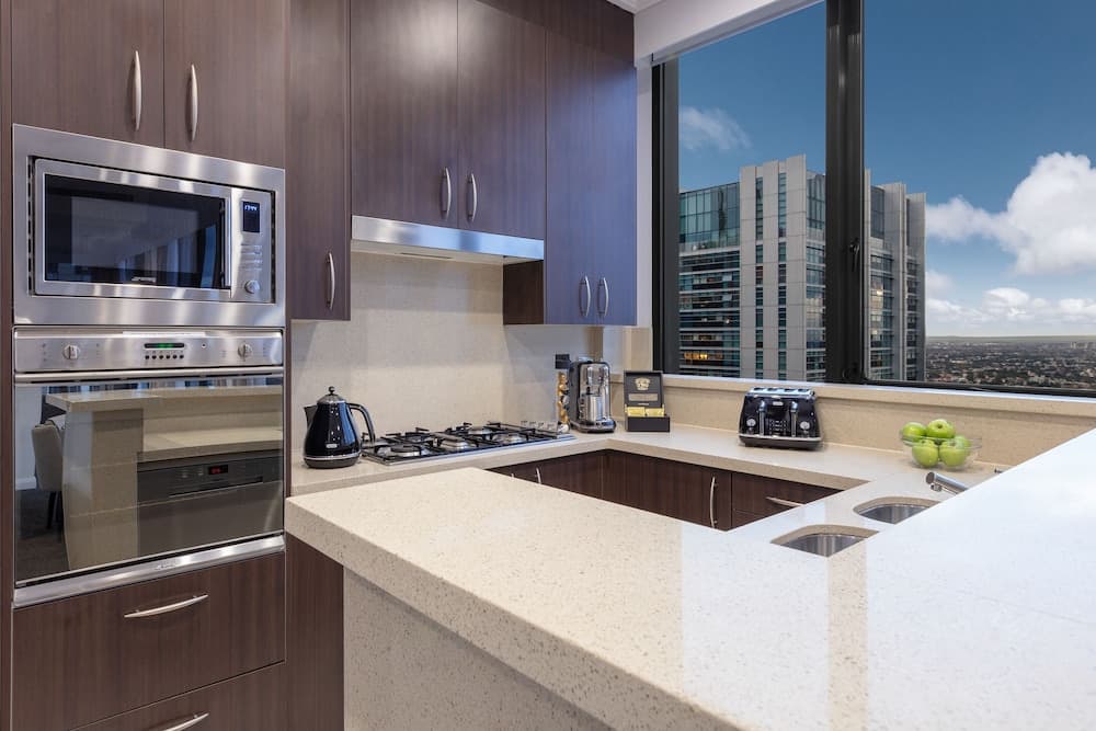 Meriton Suites Pitt Street, Sydney main