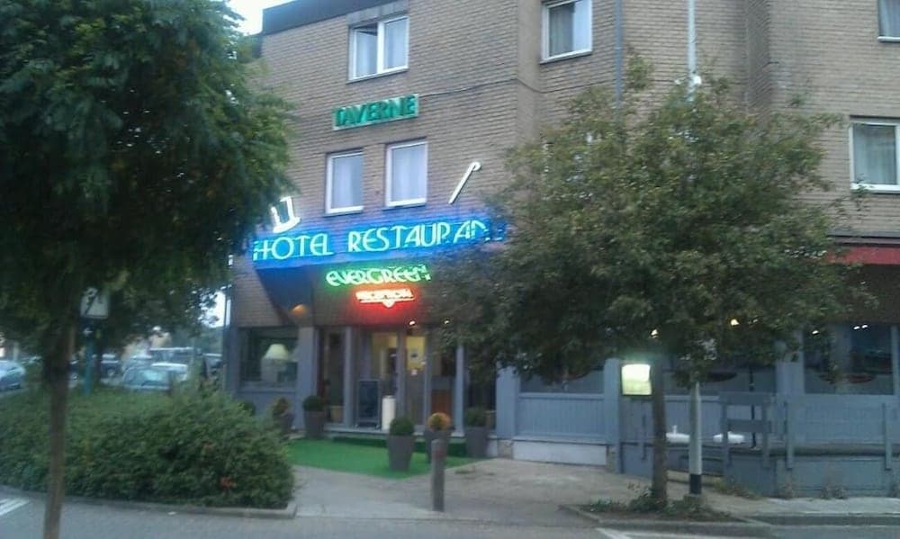 Hotel Evergreen