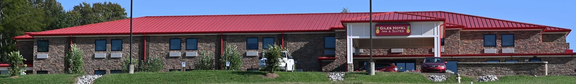 Giles Hotel Inn & Suites 1