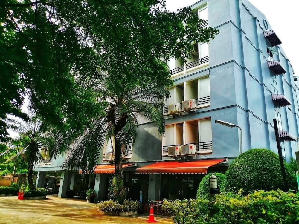Beerapan Hotel main