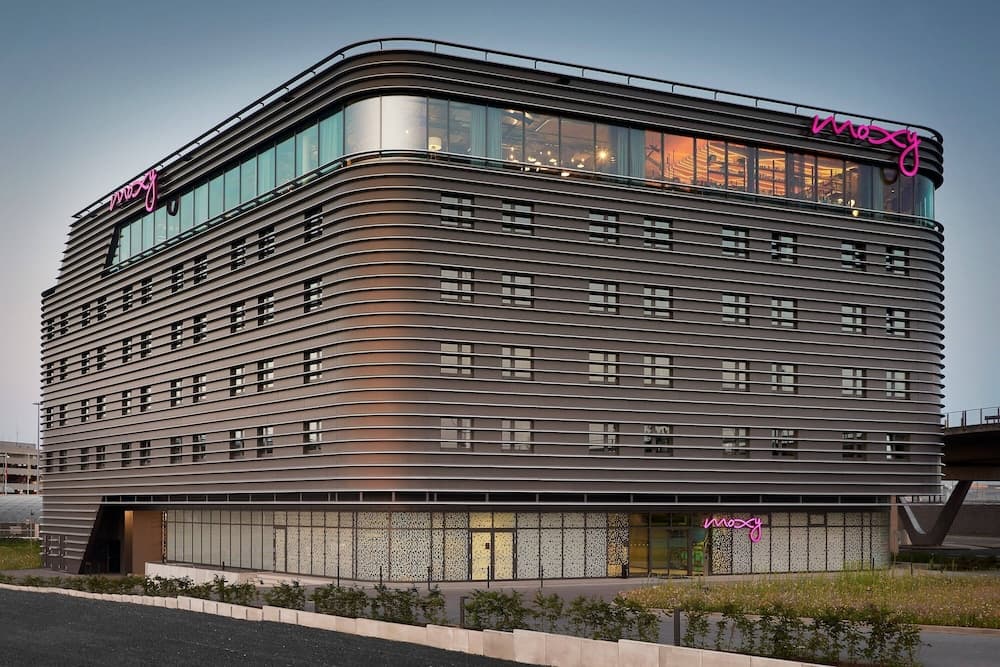 Moxy Cologne Bonn Airport main