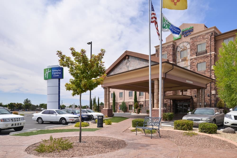 Holiday Inn Express And Suites Las Cruces main