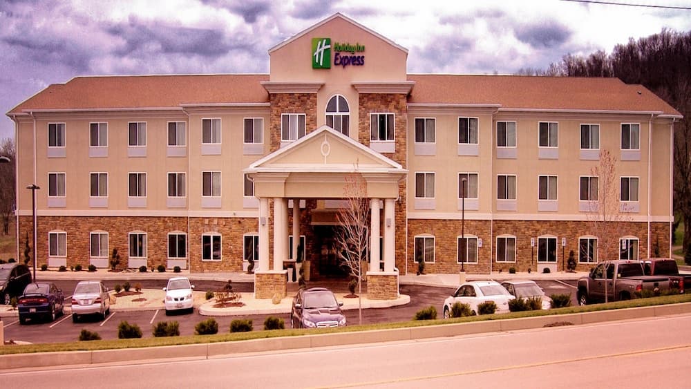 Holiday Inn Express Hotel & Suites Belle Vernon main