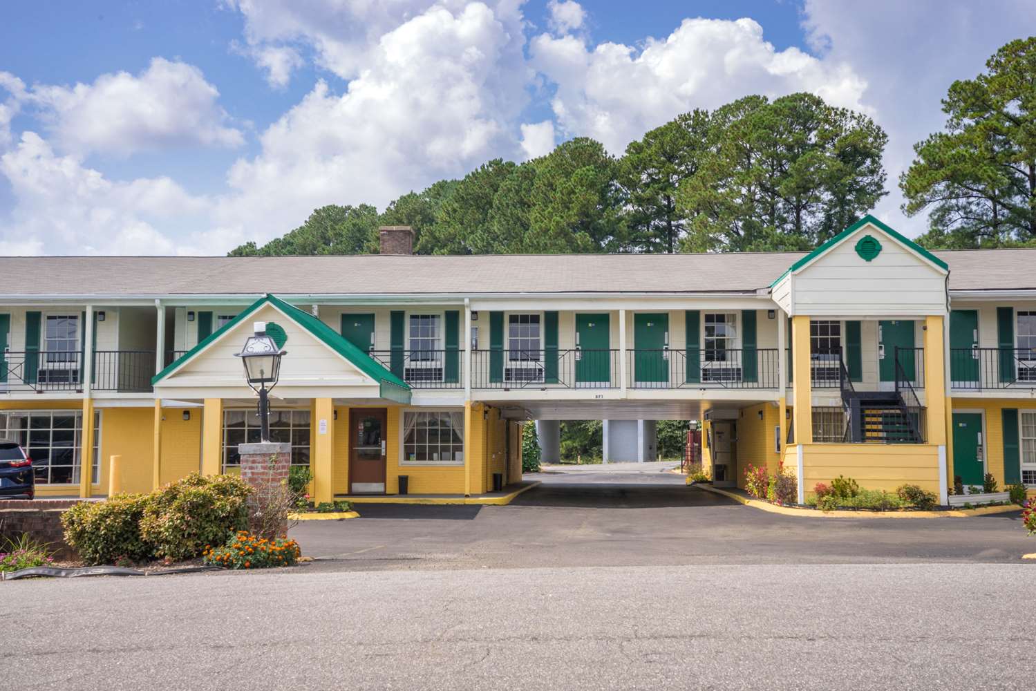 Days Inn By Wyndham Lincolnton main