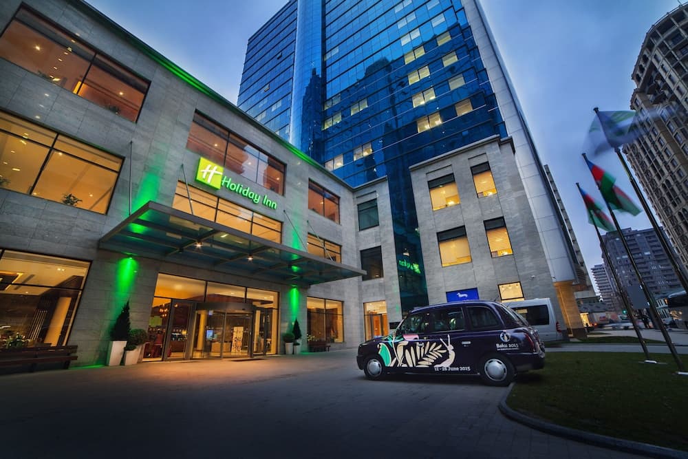 Holiday Inn Baku main