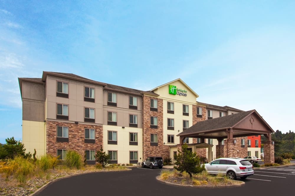 Holiday Inn Express And Suites Newport main
