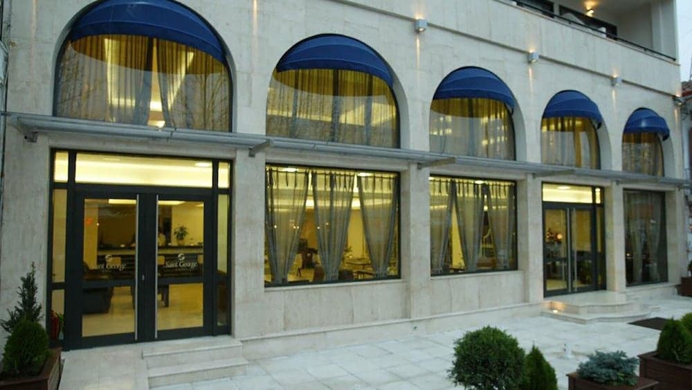 Saint George Hotel main