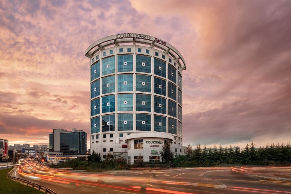 Courtyard by Marriott Istanbul International Airport main