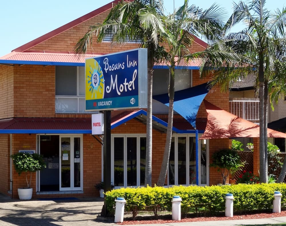 Bosuns Inn Motel main