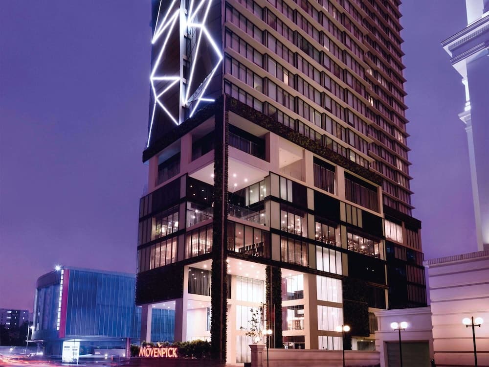 Mövenpick Hotel Colombo main