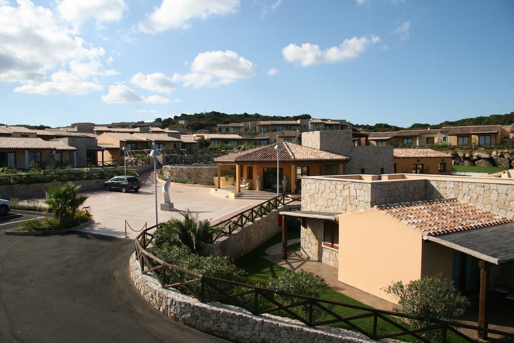 Resort Punta Falcone main