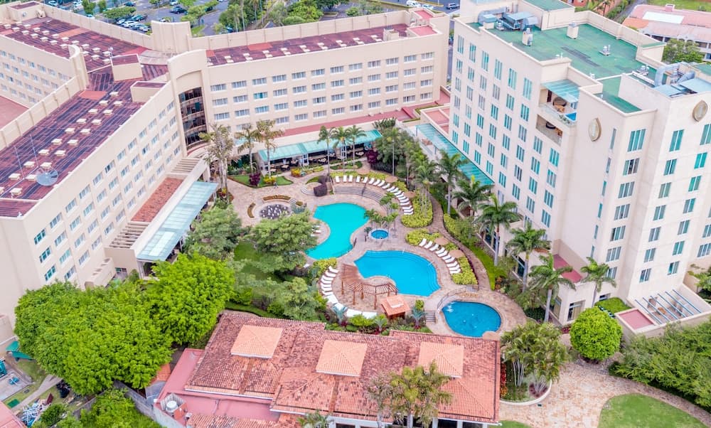 Real Intercontinental At Multiplaza Mall