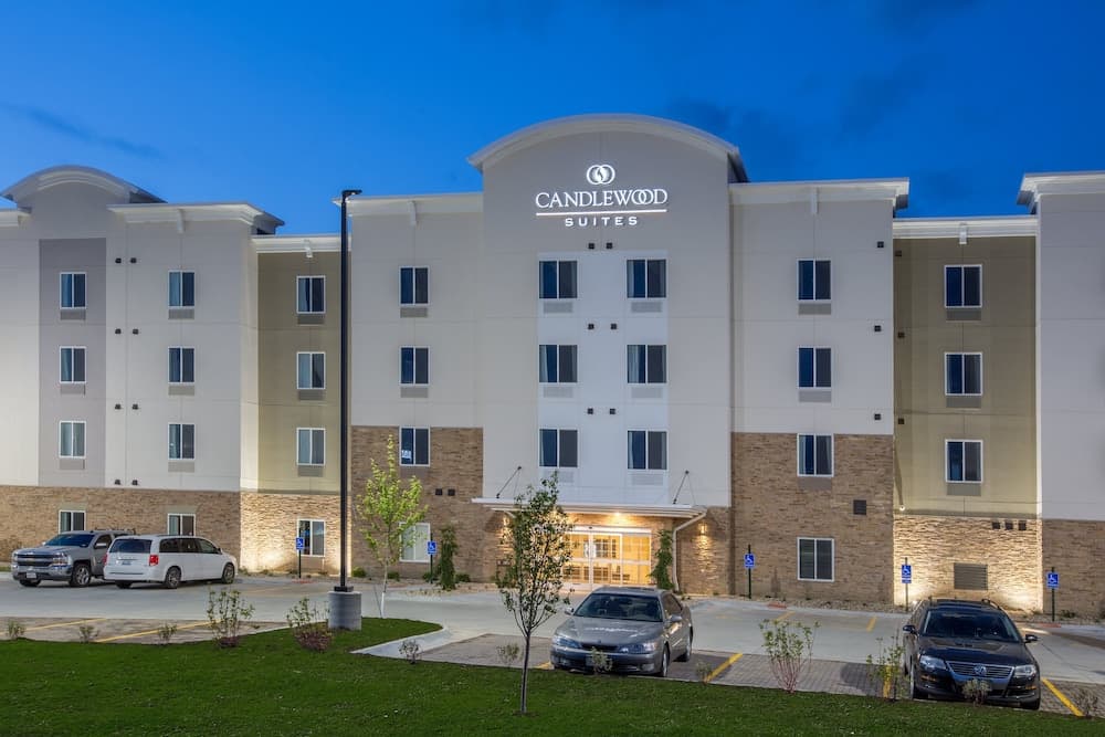 Candlewood Suites Omaha Millard Area main