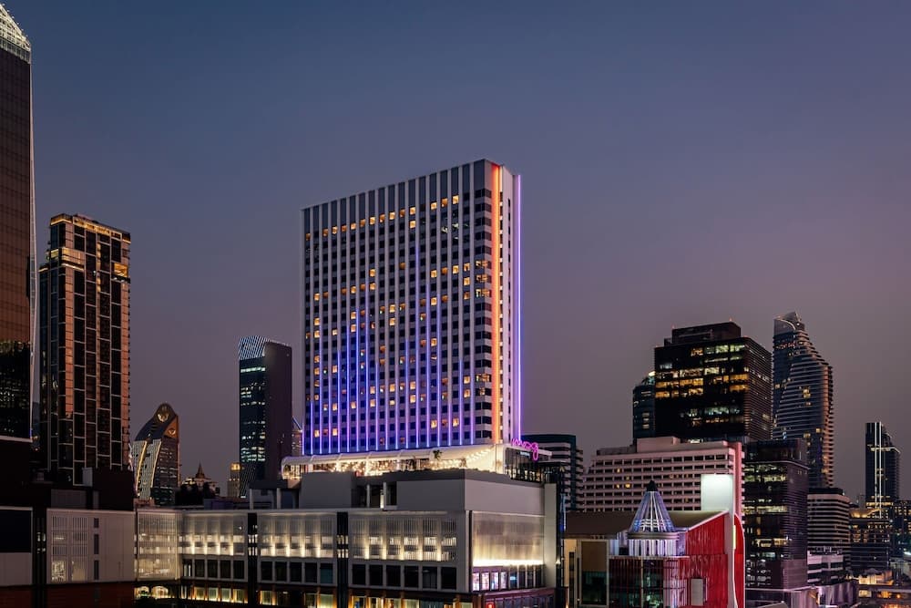 Moxy Bangkok Ratchaprasong main