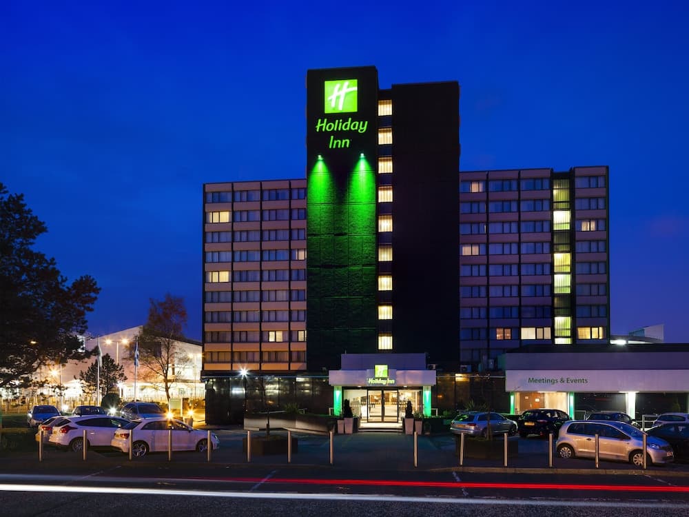Holiday Inn Glasgow Airport main