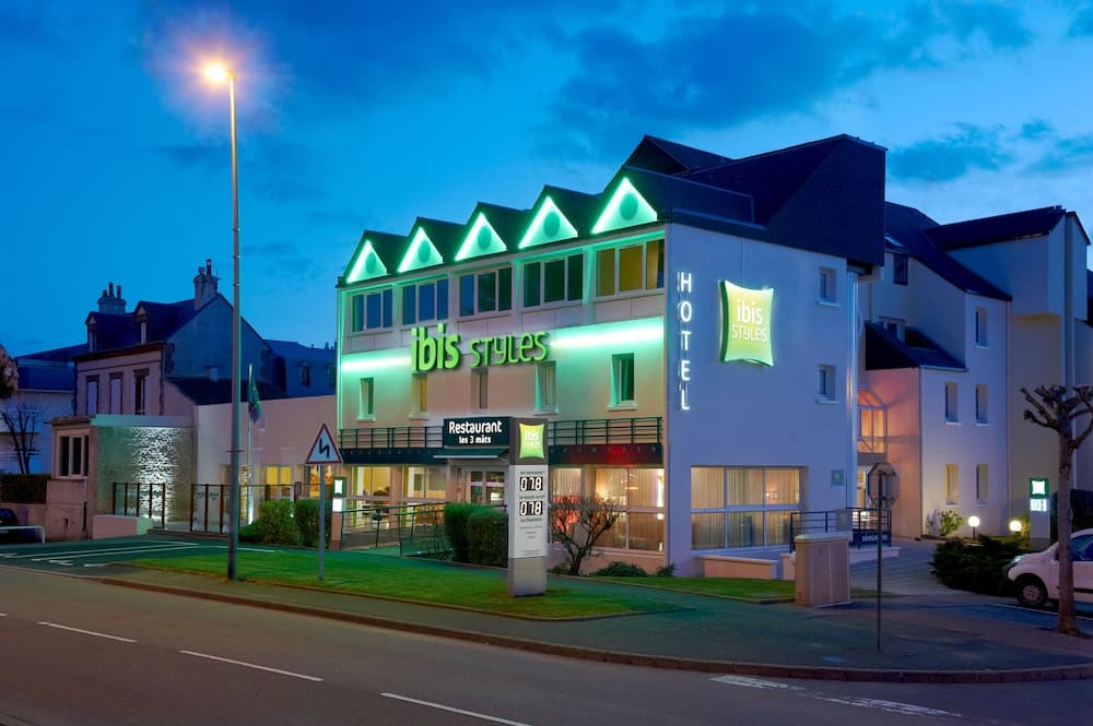 Ibis Styles Ouistreham main