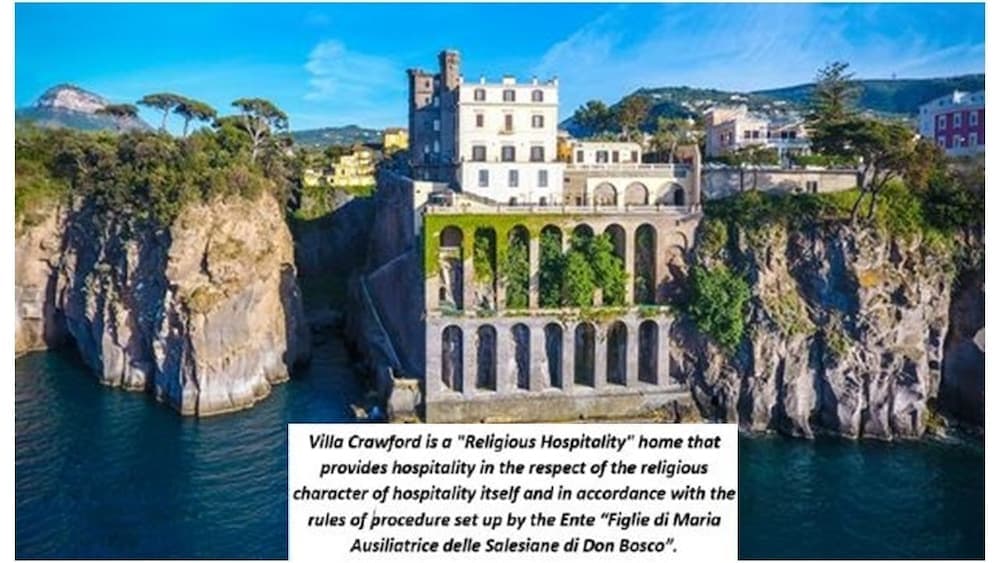 Villa Crawford main