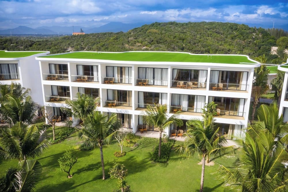 Selectum Noa Resort Cam Ranh main