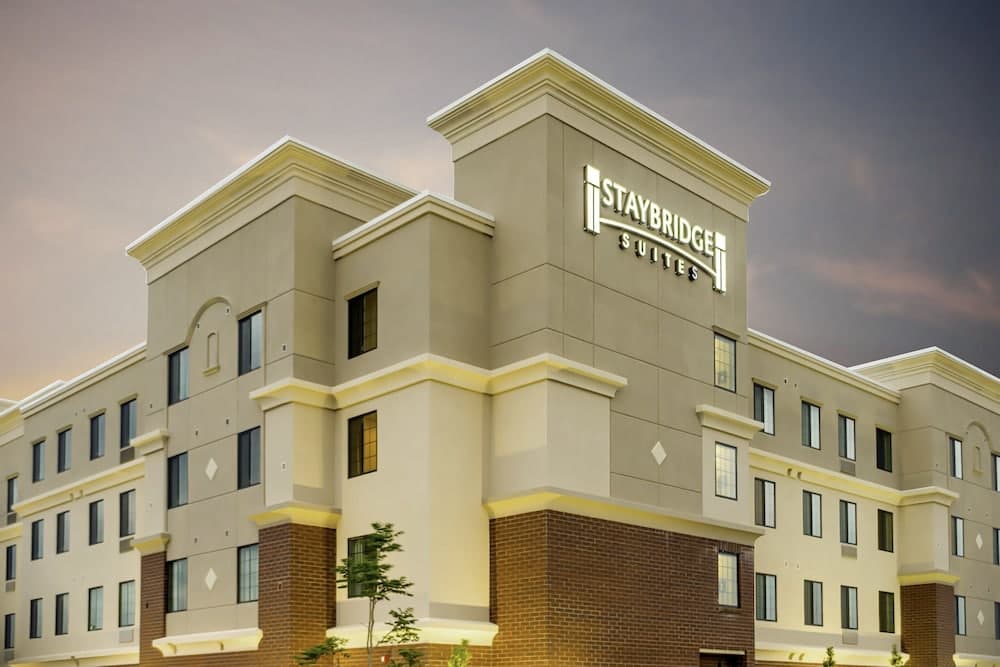 Staybridge Suites Denver - Central Park main