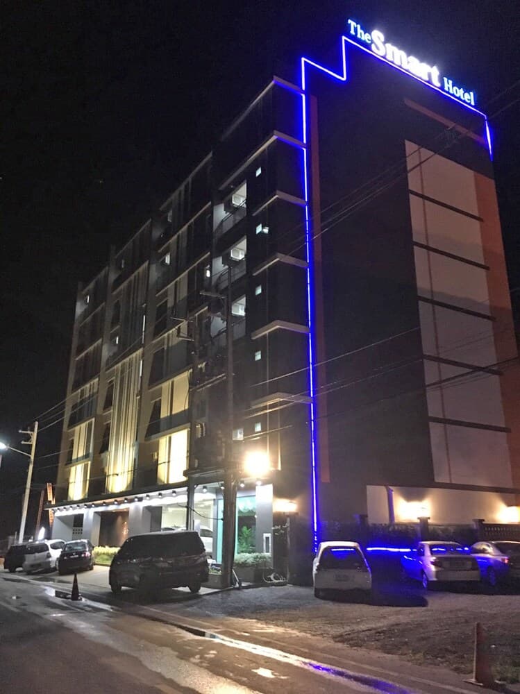 The Smart Hotel Hatyai main