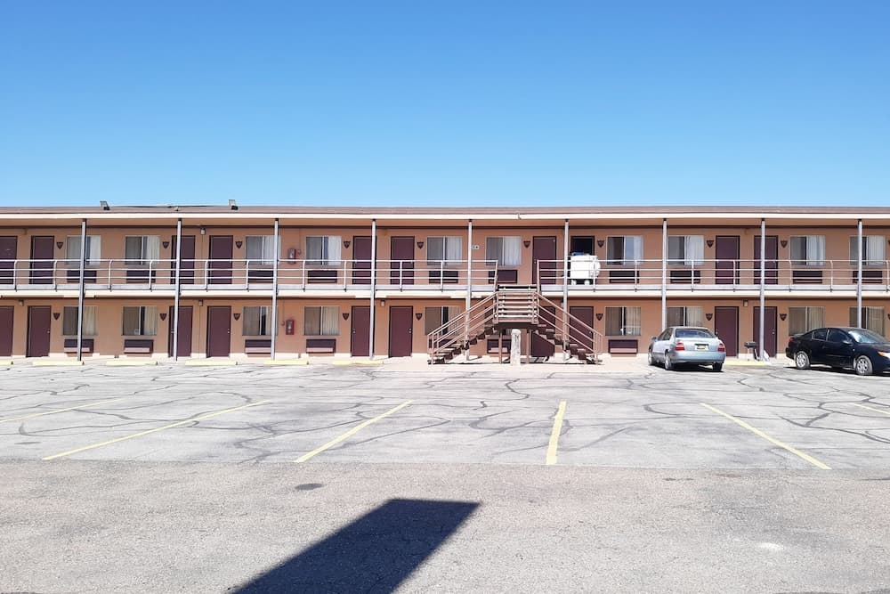 Oyo Hotel Kings At Clovis main