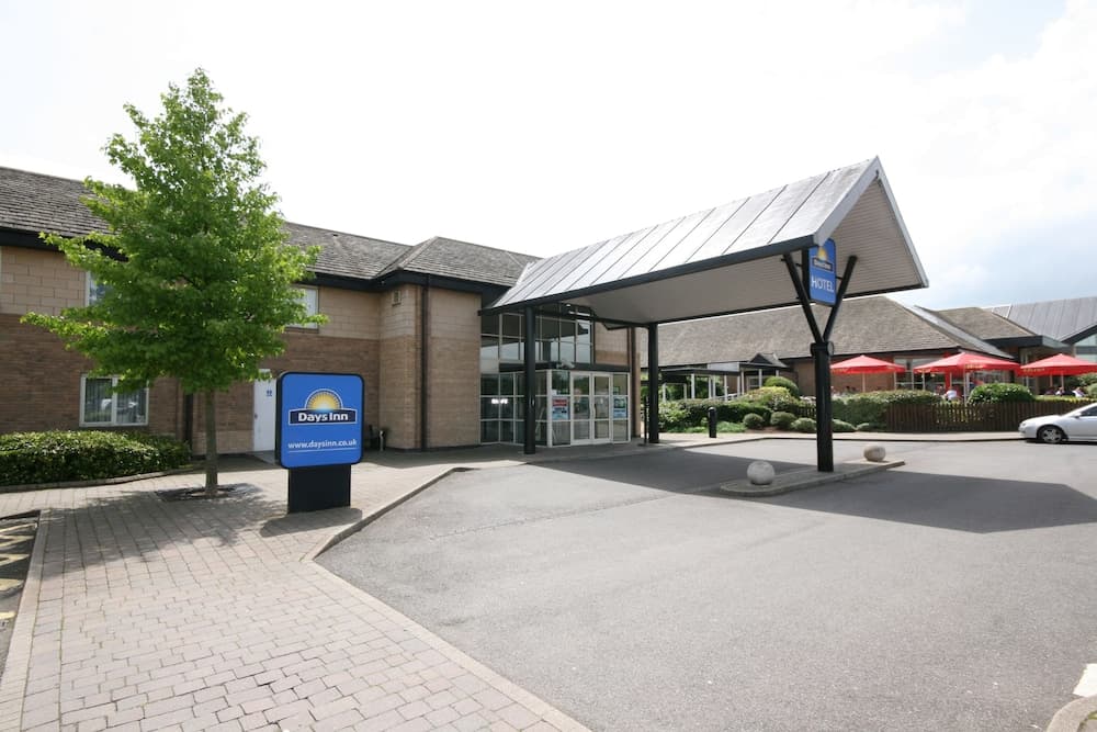 Days Inn by Wyndham Peterborough main