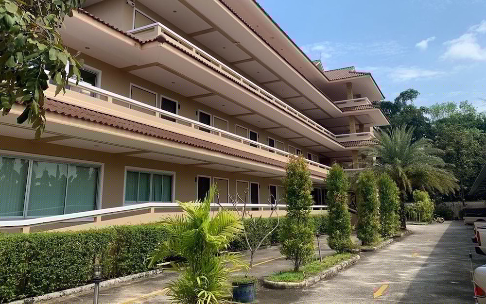 Tharapark View Hotel main