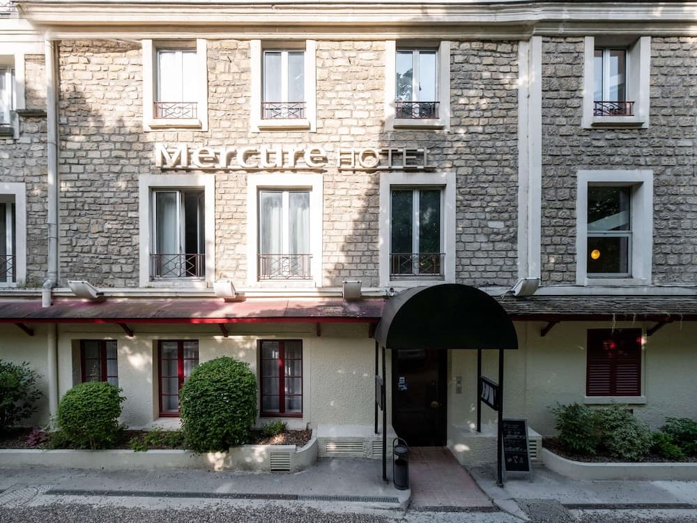 Hôtel Mercure Paris Ouest Saint Germain main