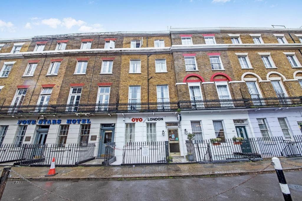 Oyo Townhouse 30 Sussex Hotel main