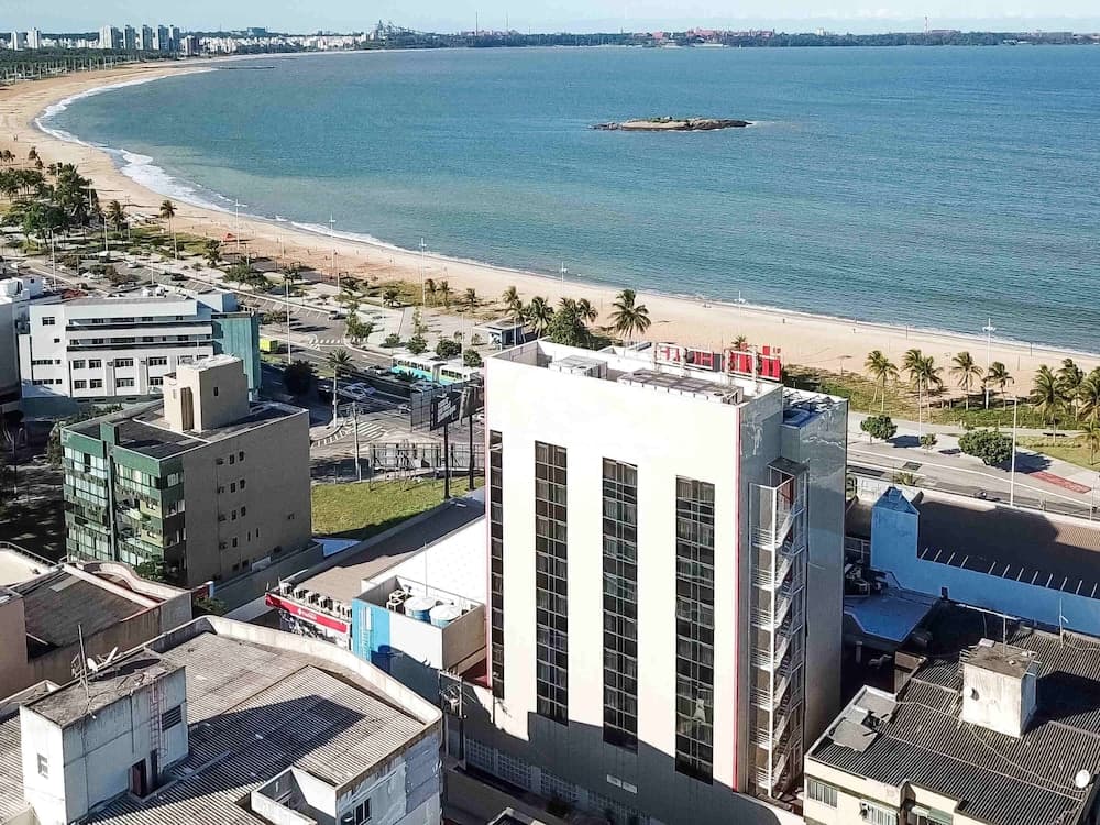 Ibis Vitoria Praia De Camburi main