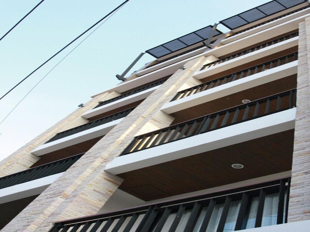 Hiran Residence main