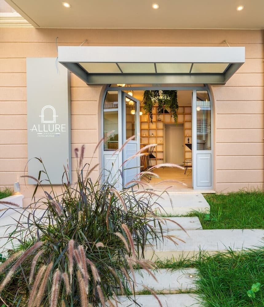 Allure Central Boutique Hotel main