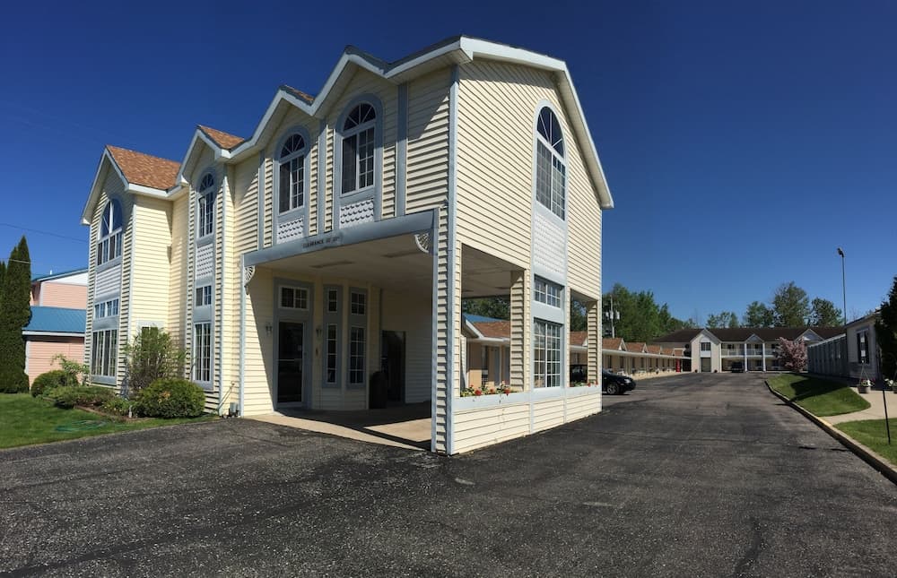 Thunderbird Inn