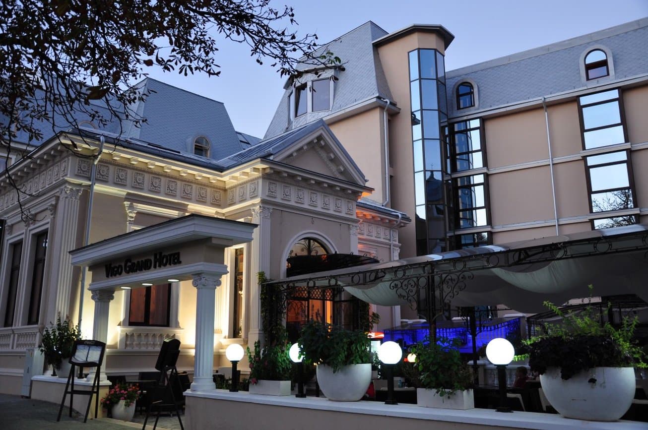 Vigo Grand Hotel main