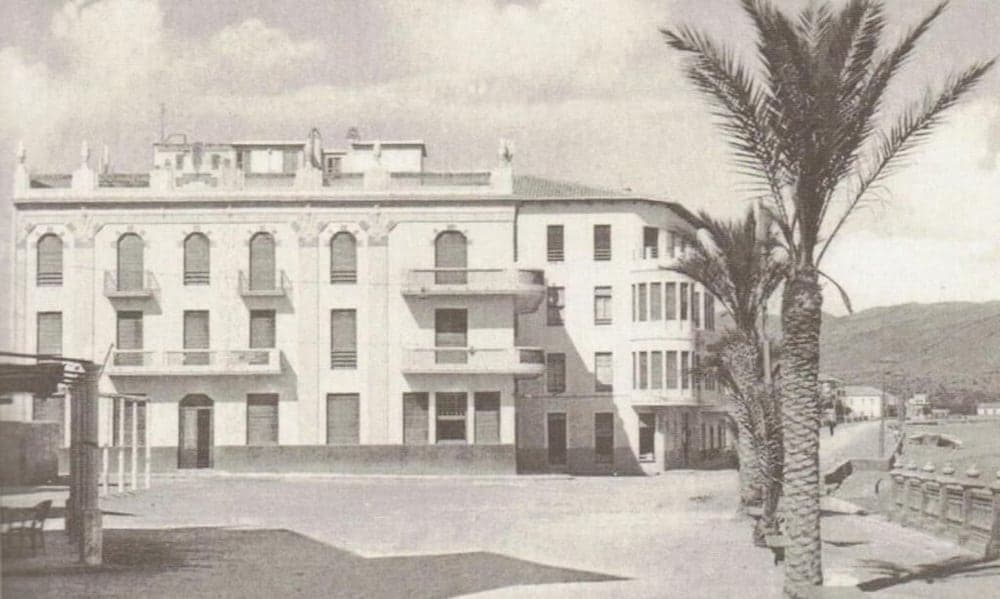 Senabre Palais main